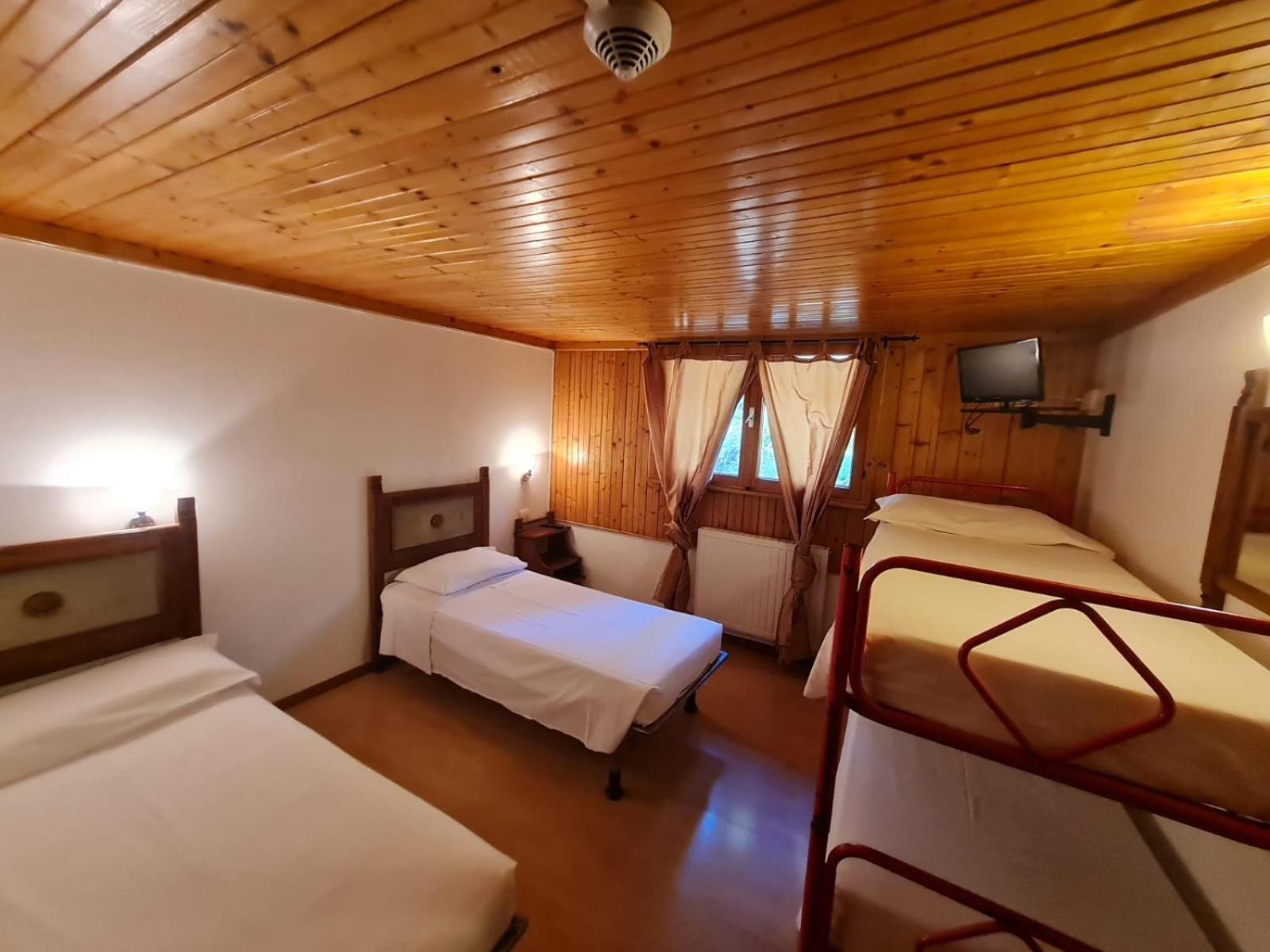Hostel Il Pirata Cavareno Eksteriør bilde
