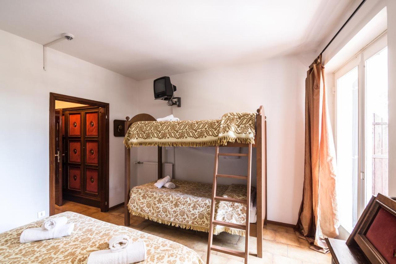 Hostel Il Pirata Cavareno Rom bilde